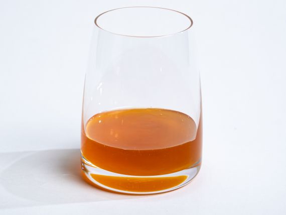 批發水蜜桃糖漿，供飲料業者使用