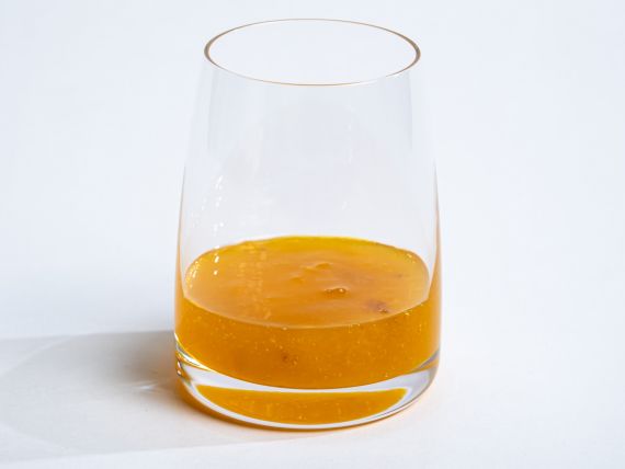 批發鳳梨糖漿，供飲料業者使用